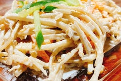 Salat mit Große Klette Salat mit Große Klette