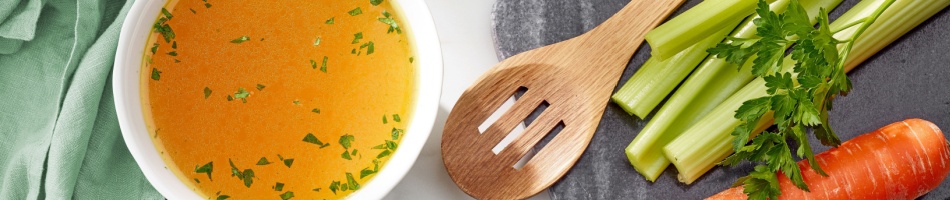 Br&uuml;he mit Gem&uuml;se