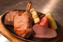 Die Atkins-Di&auml;t: viel Fleisch und wenig Ballaststoffe