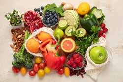 Gem&uuml;se und Obst mit Vitamin C