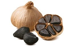 schwarzer Knoblauch schwarzer Knoblauch