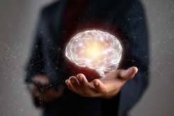 Hand met een menselijk brein 